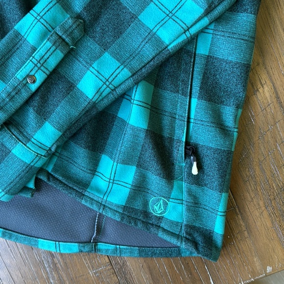 Volcom thin jacket - Picture 3 of 5